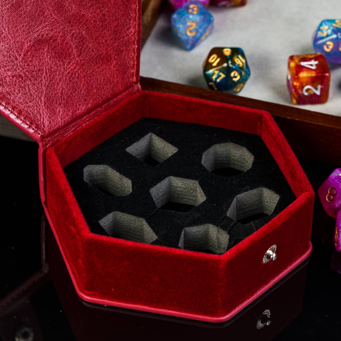 Cusdie Leather Dice Box 16mm Dice